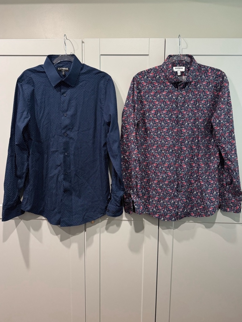Express Modern Fit / Extra Slim Button Down Shirt in Blue & Red Size Medium Like